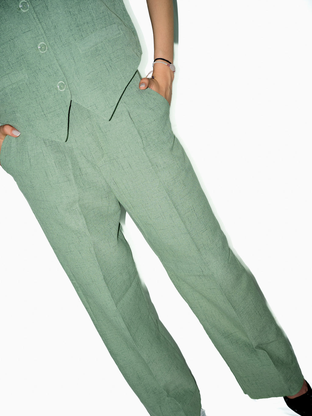 Tailored Linen Ensemble Green
