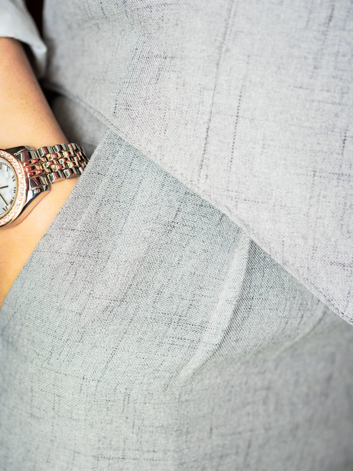 Tailored Linen Ensemble Gris